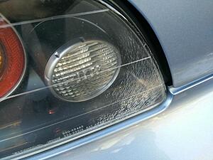 Cracked / Crazing Tail Lights-qkrzyp7.jpg