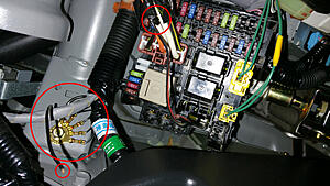 Can anyone identify this fuse box wiring?-zwl6ius.jpg