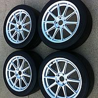 17 x 9 Bright wheels with Direzza ZII 255-40-R17-img_0295.jpg