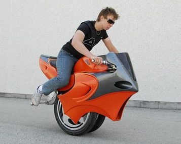 The Canadian Zero-Emissions Motorcycle Uno