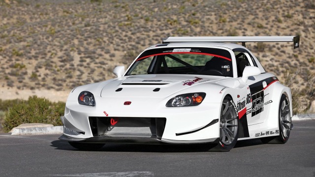 An 8-Year-Old Boy’s First Look at an S2000