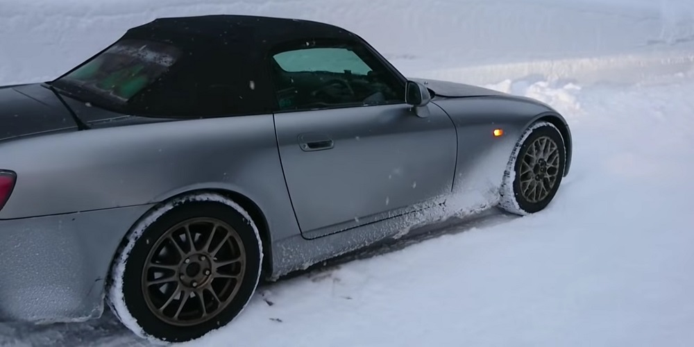 Driving Honda S2000 in the Snow
