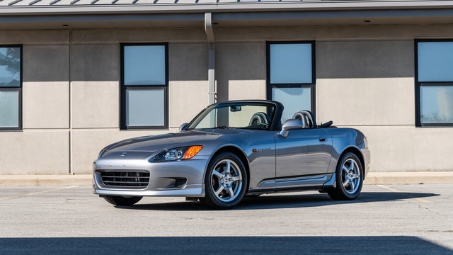 Sub 1,000 Mile S2000 Sells For Big Money
