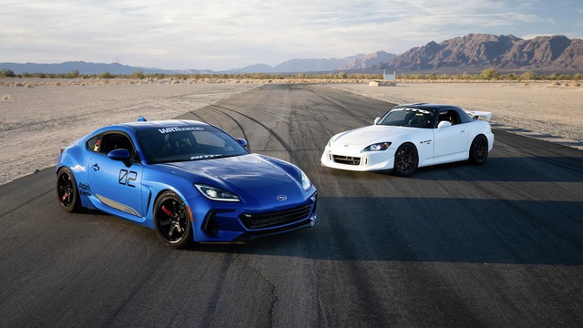 S2000 Club Racer Takes On Subaru BRZ On the Track
