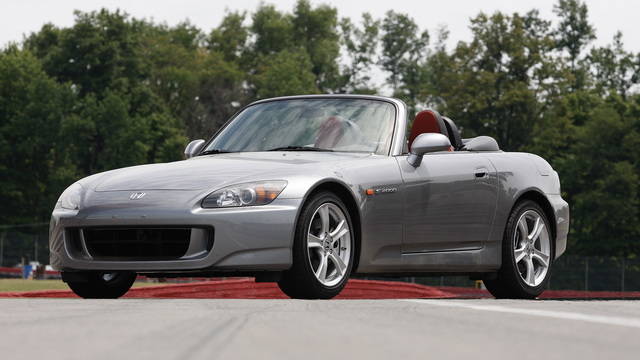 Honda S2000 Buyer’s Guide Shows Us What to Look For and Avoid